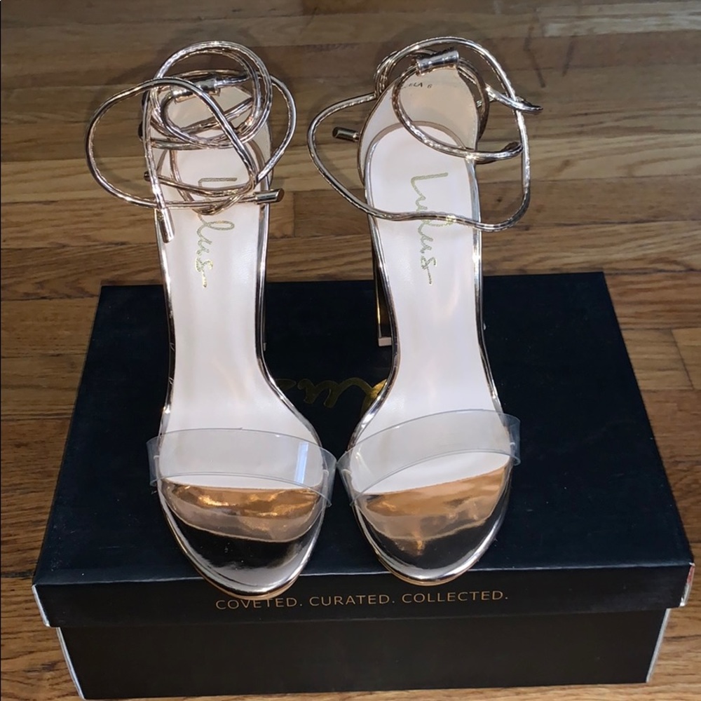 BRAND NEW Rose gold Heels